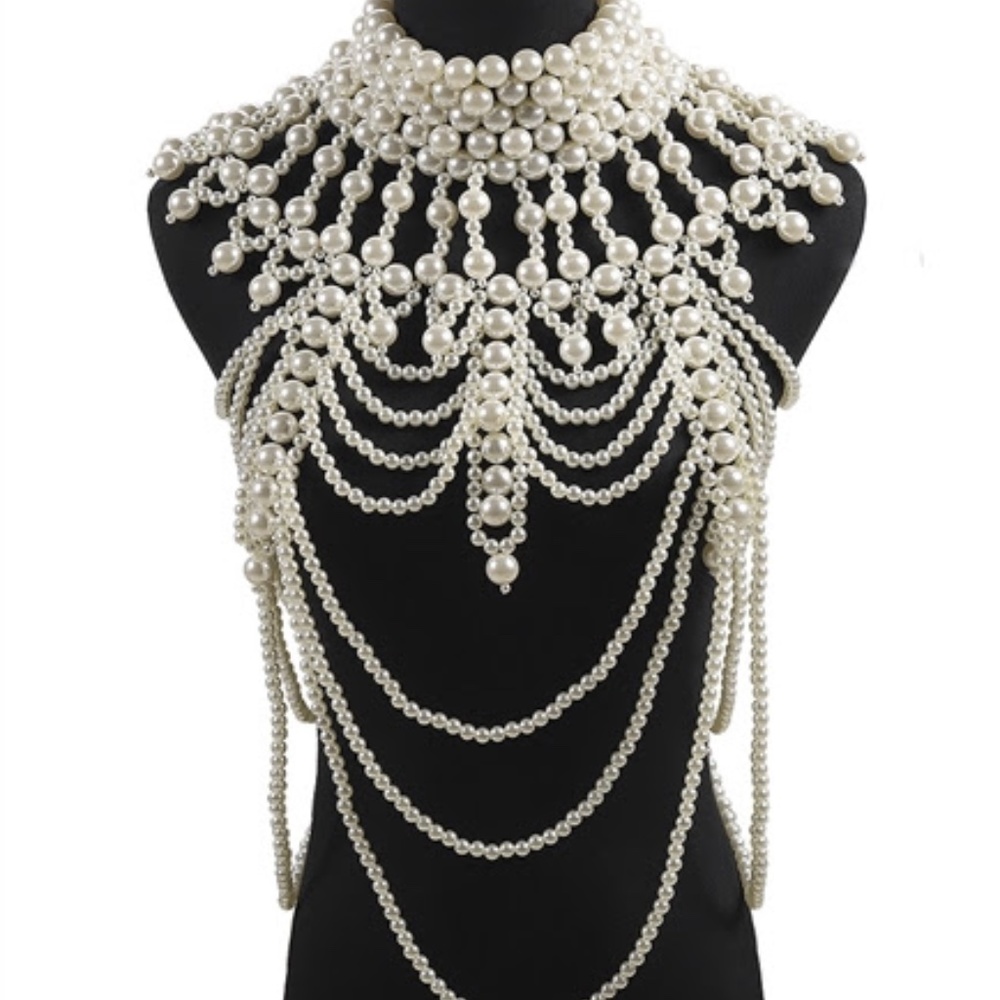 Oversized Pearl Body Collar Necklace